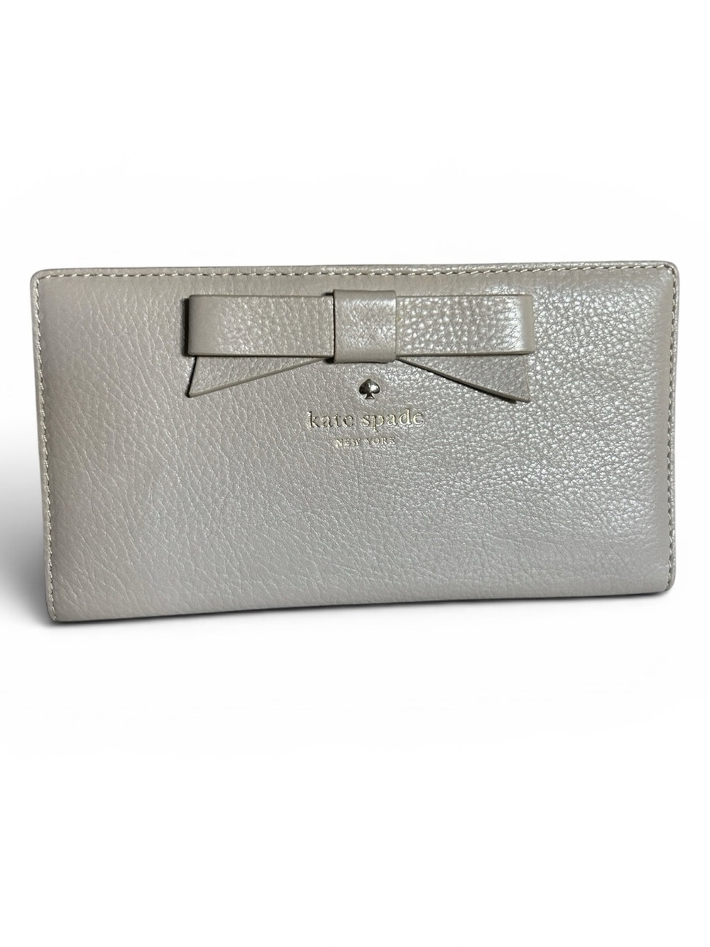 Kate Spade Bow Bifold Wallet in Grey Taupe Pebbled Leather
